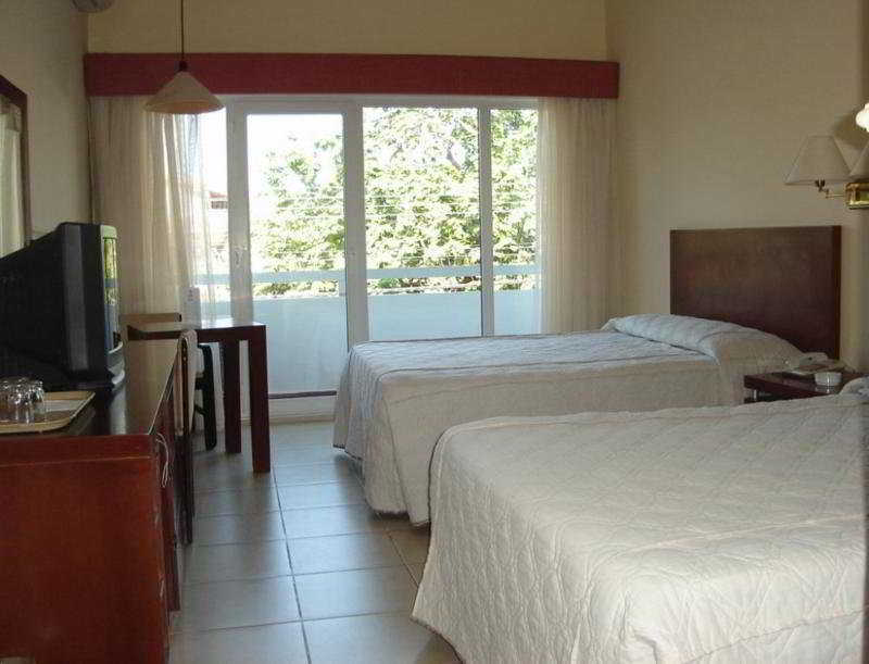 Hotel Caparuch Santa Cruz de La Sierra Exterior foto